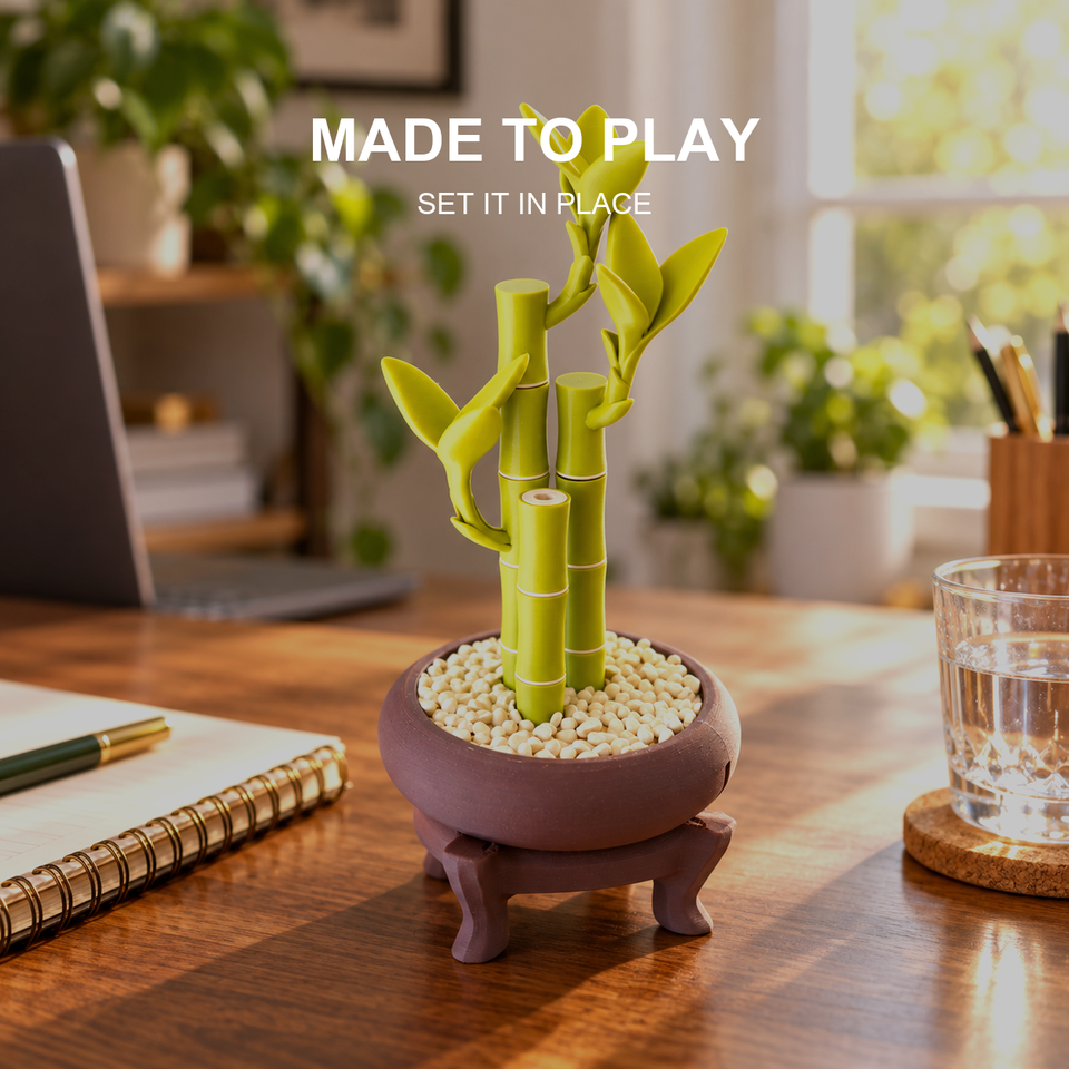Bamboo Bits — Leafy Desk Holder — Feature view